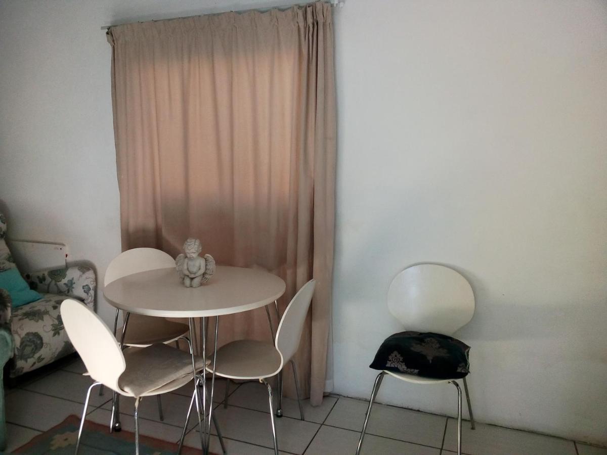 36 Df Strauss Street Apartment Kleinmond ภายนอก รูปภาพ